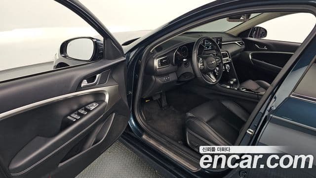 Genesis The / новый New G70, 2022 11