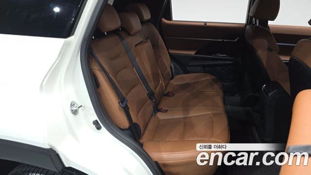 KG모빌리티(SsangYong) Torres T7, 2023 11