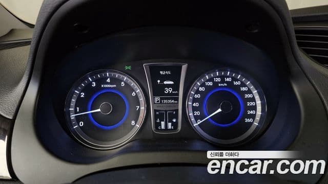 Hyundai Grandeur HG Modern, 2014 8