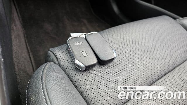 Kia K7 Premier 3.0 LPI Standard(арендный автомобиль), 2020 19