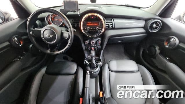 Mini Cooper 3세대, 2015 7