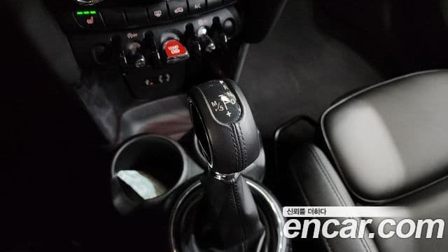 Mini Cooper 3세대, 2015 9