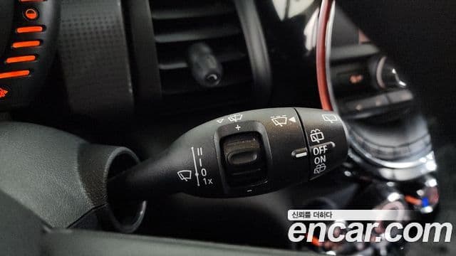 Mini Cooper 3세대, 2015 15