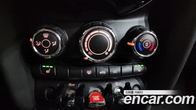 Mini Cooper 3세대, 2015 17