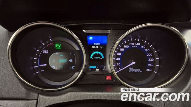 Hyundai Sonata гибрид Royal, 2012 8