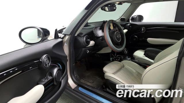 Mini Cooper S 3세대, 2023 10