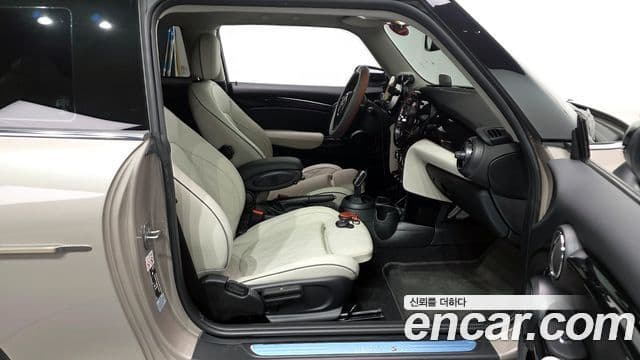 Mini Cooper S 3세대, 2023 11