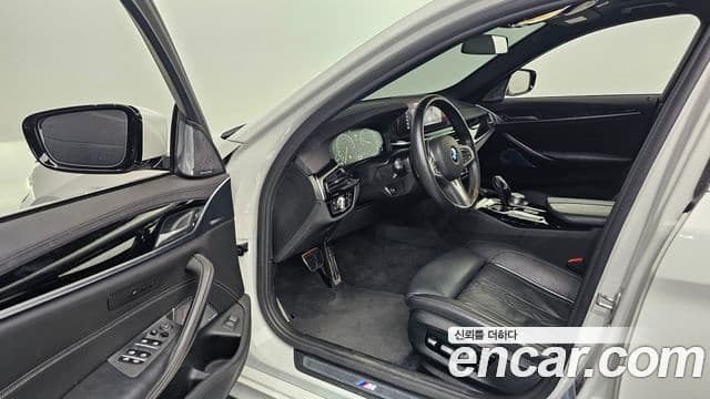 BMW 5시리즈 (G30) 540i xDrive M Sport Plus, 2019 10