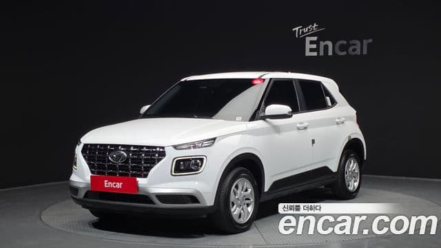 Hyundai Venue Premium, 2023 1