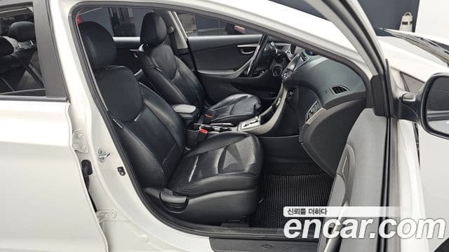 Hyundai Avante MD Luxury, 2011 12