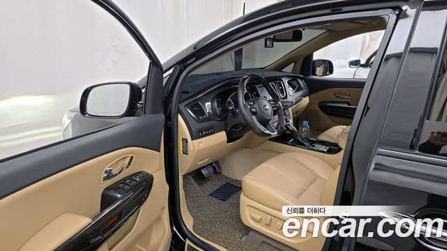 Kia The / новый New Carnival Noblesse Special, 2019 10