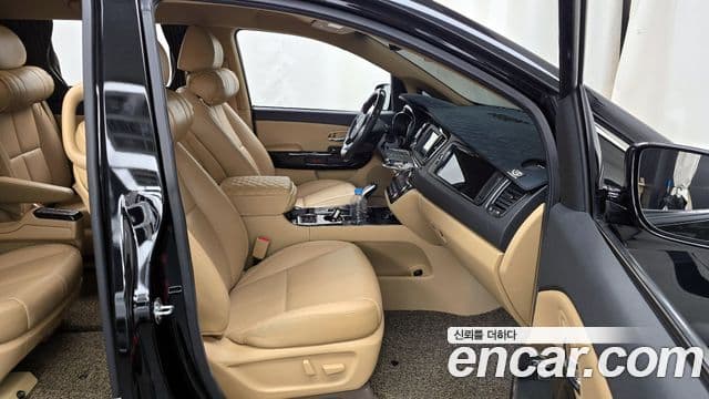 Kia The / новый New Carnival Noblesse Special, 2019 11