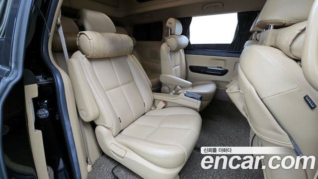 Kia The / новый New Carnival Noblesse Special, 2019 12