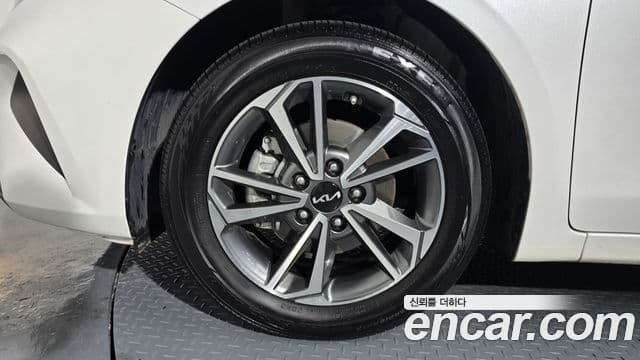 Kia The / новый New K3 2세대 Prestige, 2023 все фото