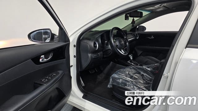 Kia The / новый New K3 2세대 Prestige, 2023 10