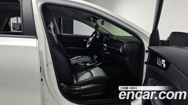 Kia The / новый New K3 2세대 Prestige, 2023 11