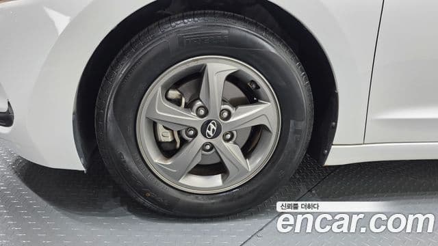 Hyundai Avante AD 1.6 GDI Smart, 2017 все фото