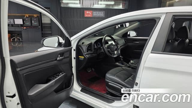 Hyundai Avante AD 1.6 GDI Smart, 2017 11