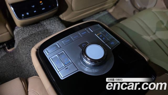 Genesis G80 (RG3) бензин 2.5 турбо AWD, 2025 19