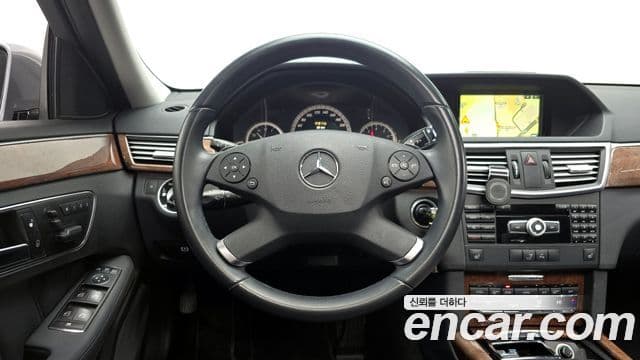 Mercedes-Benz E-класс W212 E300 Elegance, 2012 13