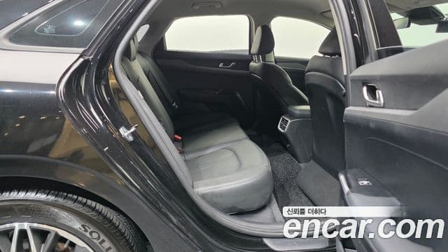 Kia K5 3세대 Trendy, 2023 12