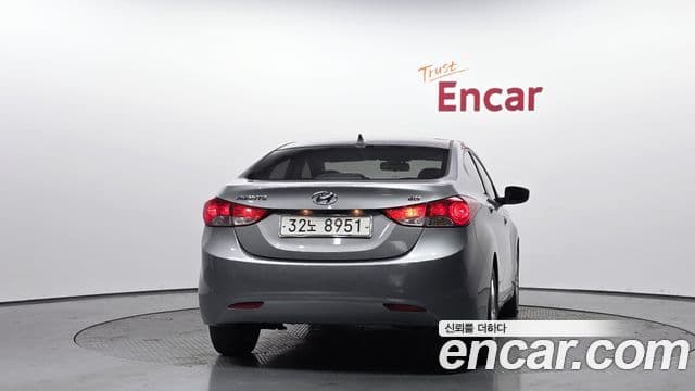 Hyundai Avante MD M16 GDI Avenue, 2014 4