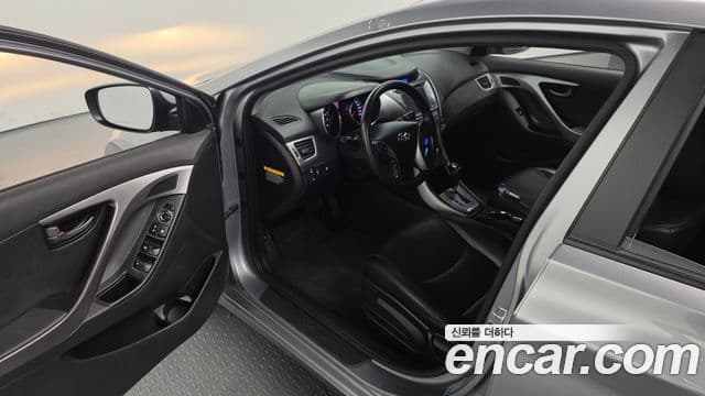 Hyundai Avante MD M16 GDI Avenue, 2014 12