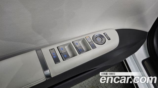 Hyundai Grandeur гибрид (GN7) Premium, 2025 16