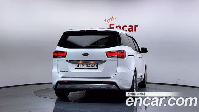 Kia All New Carnival Prestige, 2017 4