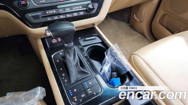 Kia All New Carnival Prestige, 2017 9