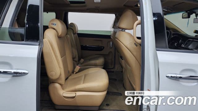 Kia All New Carnival Prestige, 2017 12