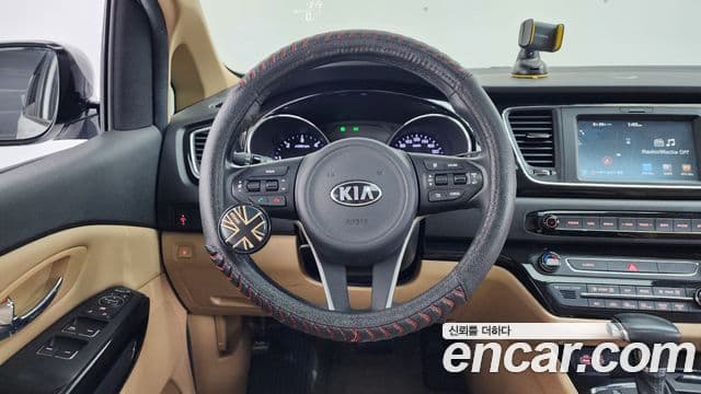 Kia All New Carnival Prestige, 2017 13
