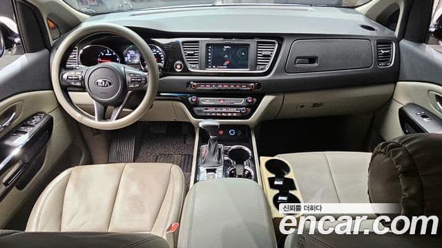 Kia The / новый New Carnival VIP, 2019 7