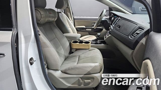 Kia The / новый New Carnival VIP, 2019 11