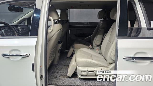 Kia The / новый New Carnival VIP, 2019 12