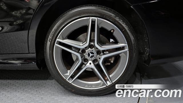 Mercedes-Benz C-класс W205 AMG Line, 2021 все фото