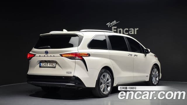 Toyota Sienna 4세대, 2021 2