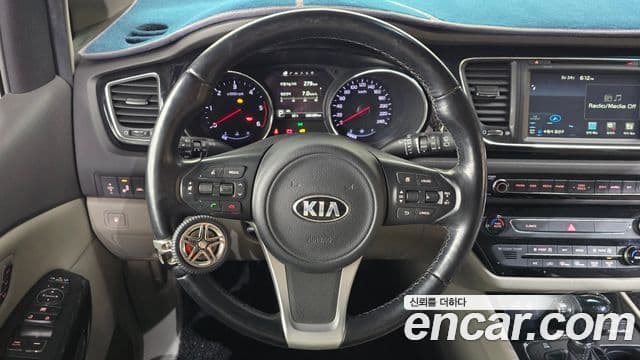 Kia All New Carnival Noblesse, 2016 13