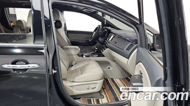 Kia The / новый New Carnival Special, 2019 11