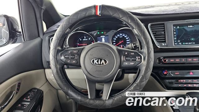 Kia The / новый New Carnival Special, 2019 13