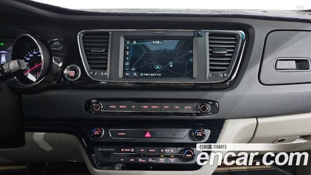 Kia The / новый New Carnival Special, 2019 14