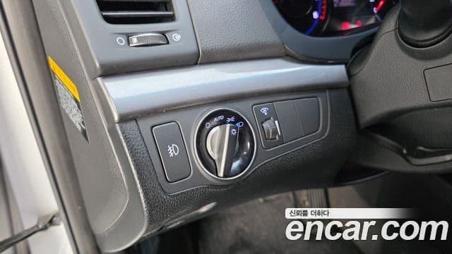 Hyundai i40 살룬 Smart, 2012 13