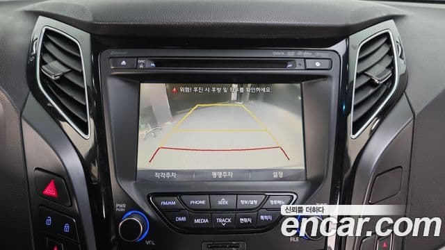 Hyundai i40 살룬 Smart, 2012 16