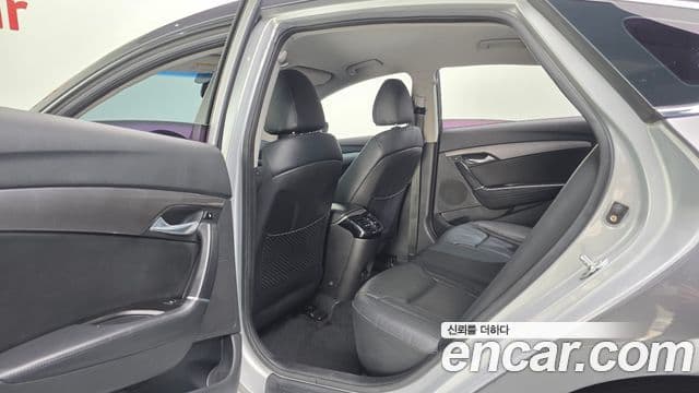 Hyundai i40 살룬 Smart, 2012 17