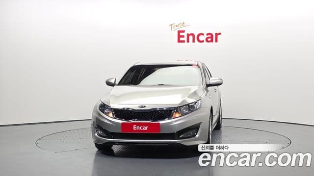 Kia K5 LPI Deluxe, 2011 3