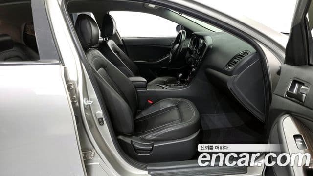 Kia K5 LPI Deluxe, 2011 11