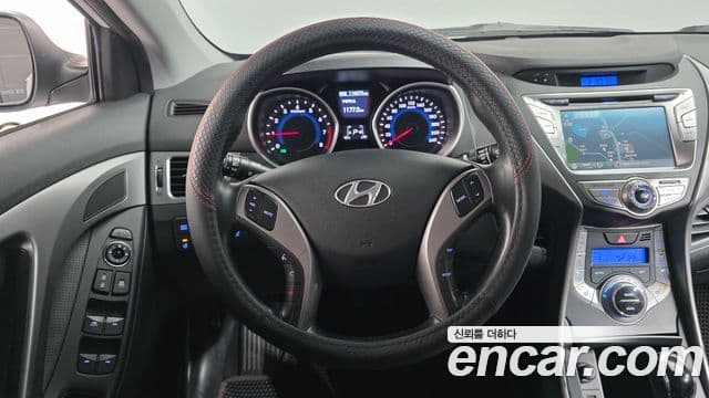 Hyundai Avante MD M16 GDI Avenue, 2014 14