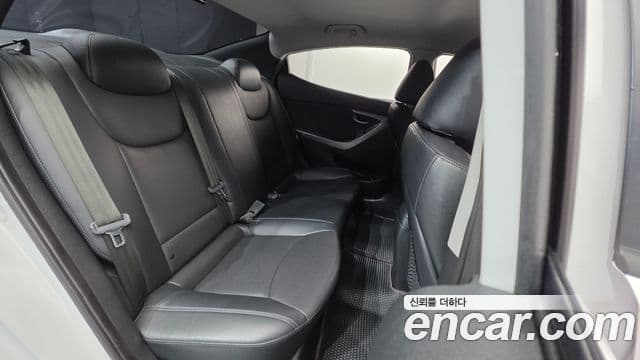 Hyundai Avante MD M16 GDI Avenue, 2014 19