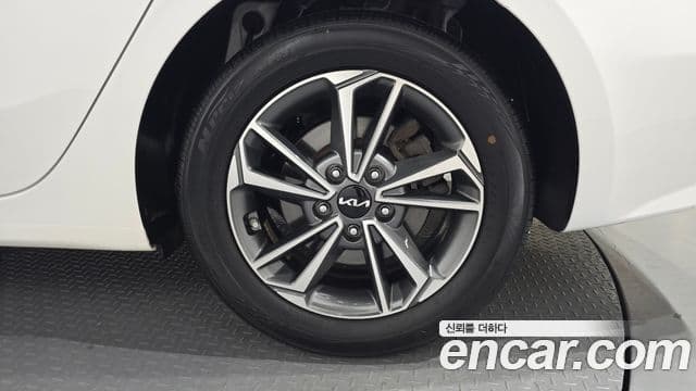 Kia The / новый New K3 2세대 Trendy, 2022 все фото