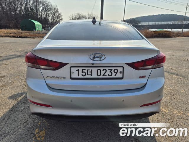 Hyundai Avante AD 1.6 GDI Smart, 2016 3